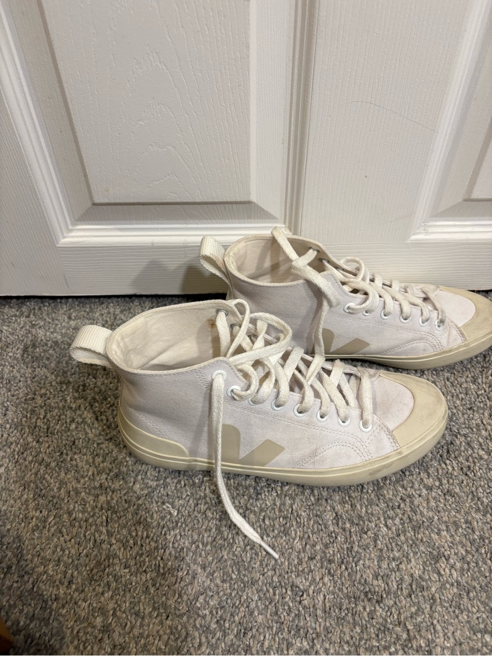 Veja Women’s 7.5 Classic High-Top Canvas Sneakers in Off-White